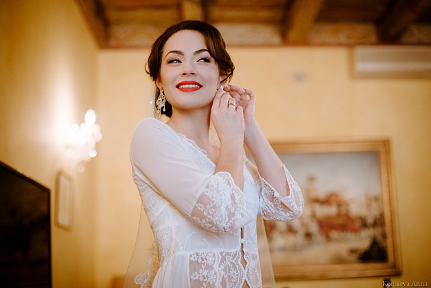 Визажист Яна Ахметова