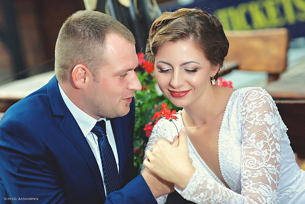 Визажист Яна Ахметова